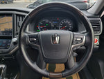 CROWN sedan hybrid
