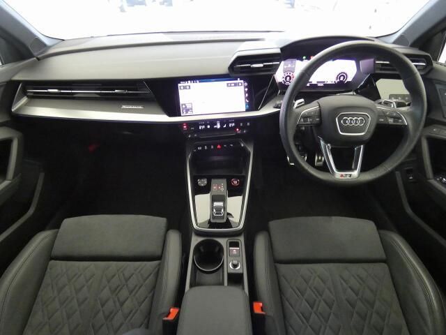 AUDI RS3 Sedan