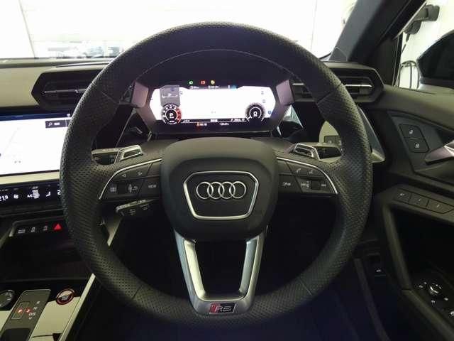 AUDI RS3 Sedan