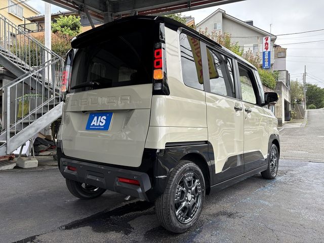 DELICA MINI