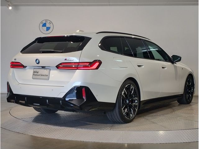 BMW i5 touring