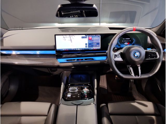 BMW i5 touring