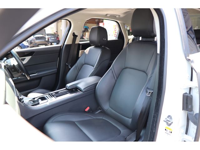 JAGUAR XFseries