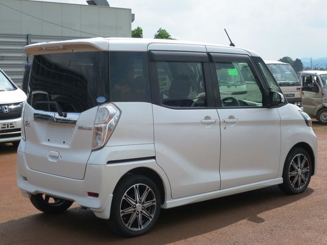 eK SPACE custom 4WD