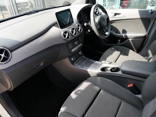 MERCEDES BENZ B class