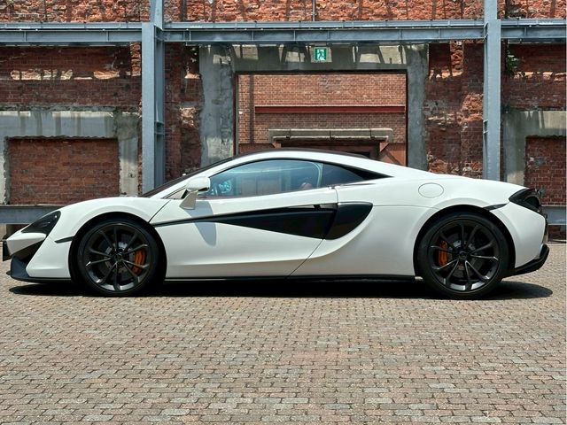 McLaren 540C Coupe