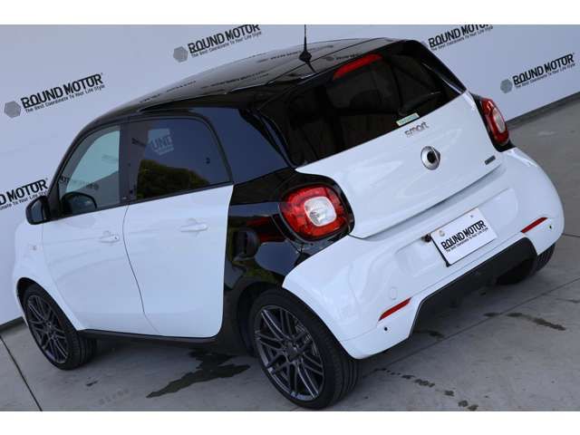 SMART FORFOUR