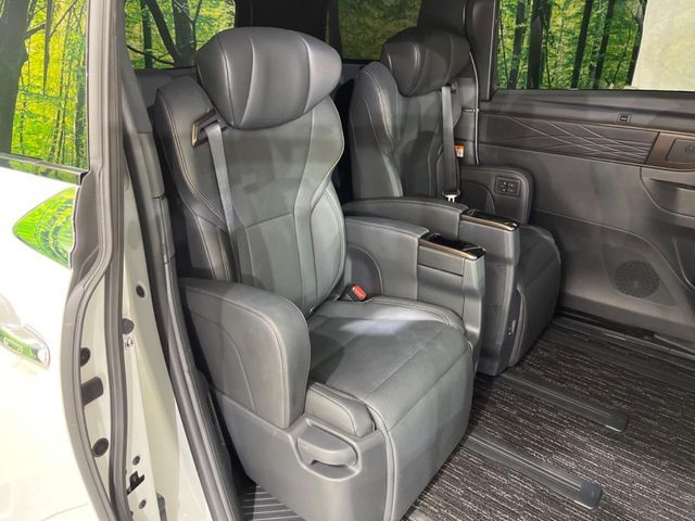 ALPHARD hybrid 4WD