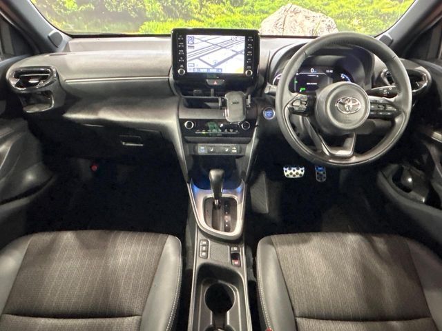 YARIS CROSS HYBRID