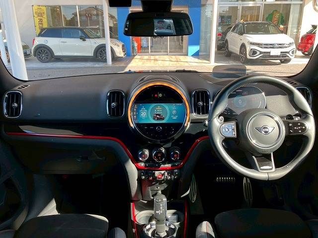 MINI CROSSOVER