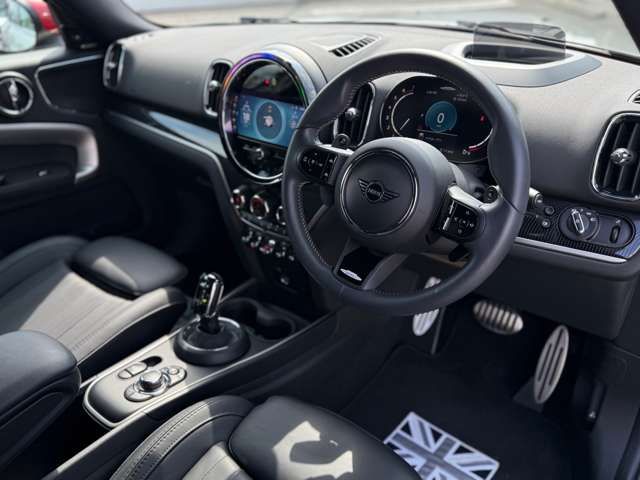 MINI CROSSOVER