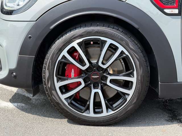 MINI CROSSOVER