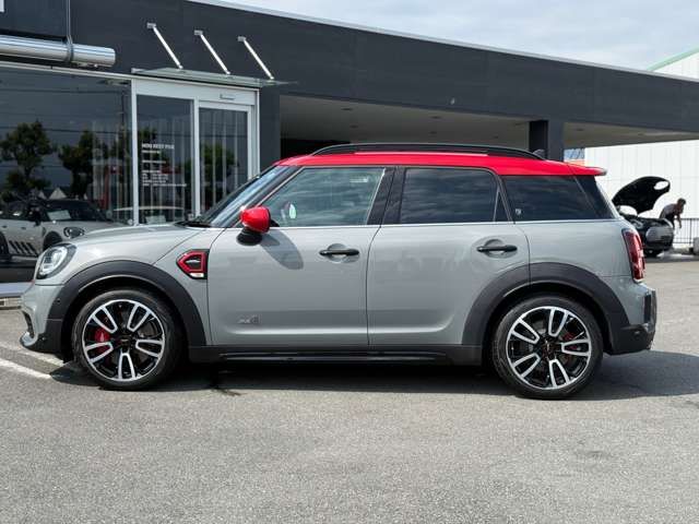 MINI CROSSOVER