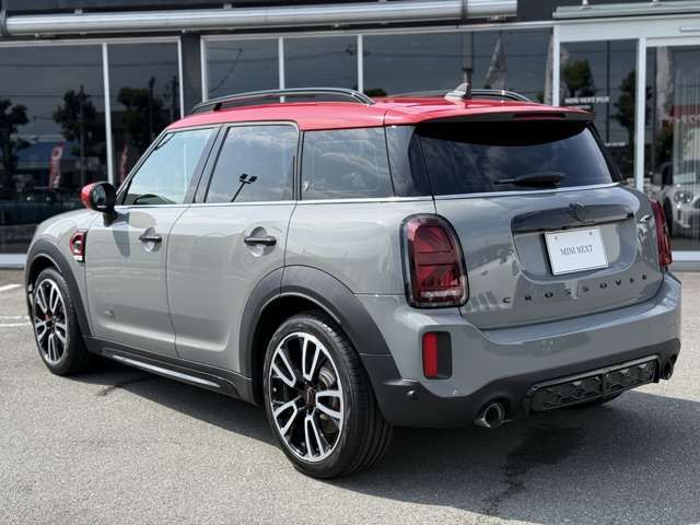 MINI CROSSOVER