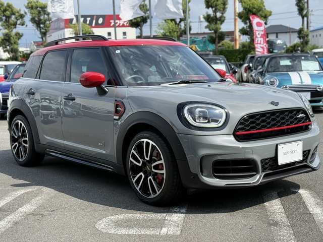 MINI CROSSOVER