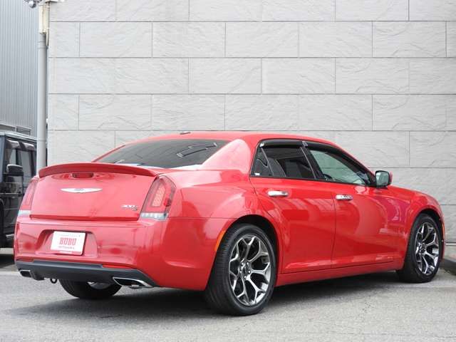 CHRYSLER 300