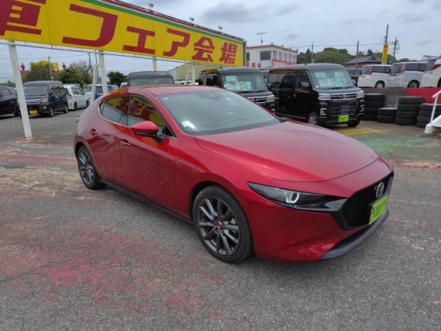 MAZDA3 FASTBACK