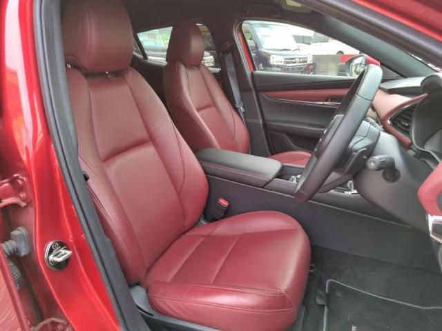 MAZDA3 FASTBACK