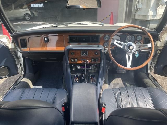 JAGUAR XJseries sedan