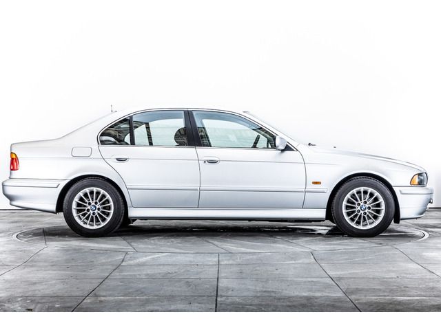 BMW 5series sedan