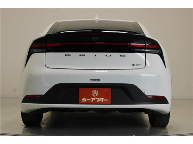PRIUS 4WD