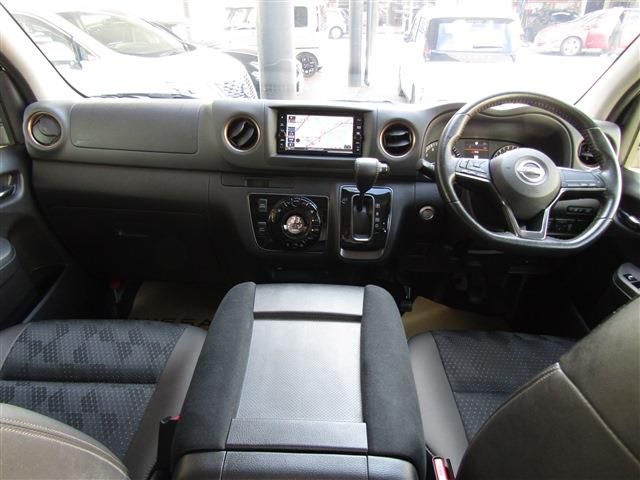 CARAVAN van 2WD
