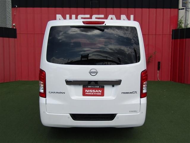 CARAVAN van 2WD