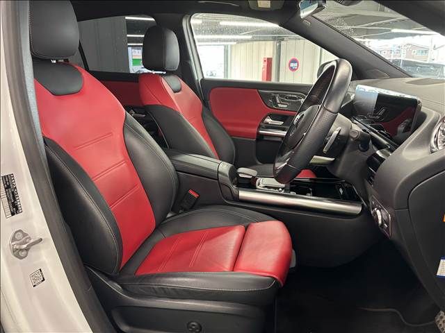 MERCEDES BENZ GLA class