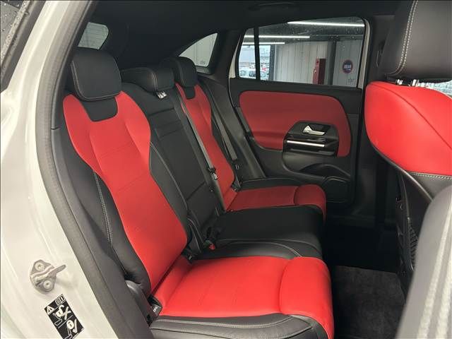 MERCEDES BENZ GLA class