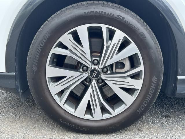 AUDI Q4 e-tron SPORTBACK