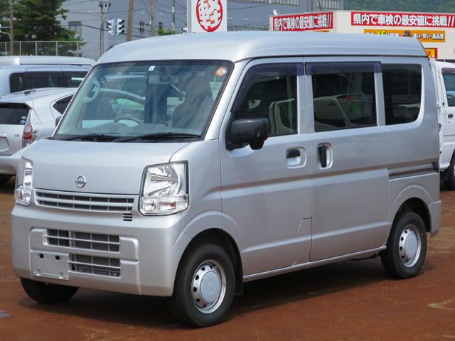 NV100 CLIPPER 4WD