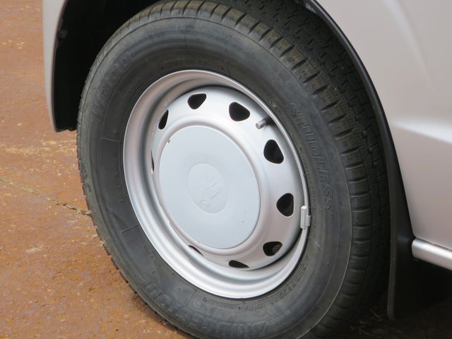 NV100 CLIPPER 4WD