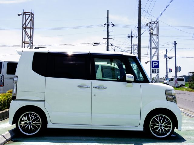 N BOX CUSTOM