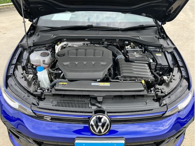 VOLKSWAGEN GOLF R
