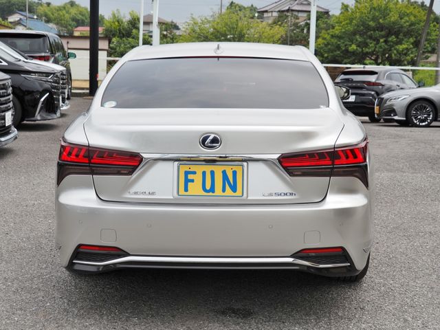 LEXUS LS500h