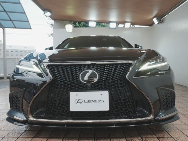 LEXUS LS500 4WD