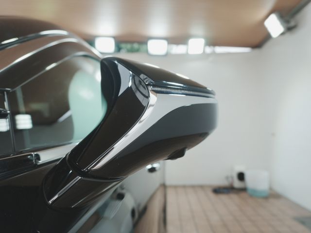 LEXUS LS500 4WD