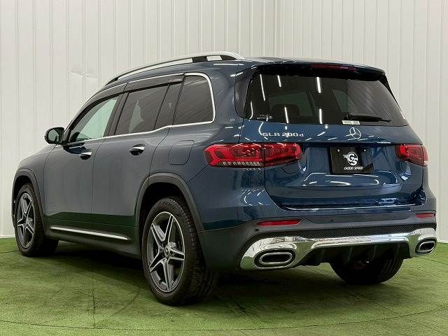 MERCEDES BENZ GLB