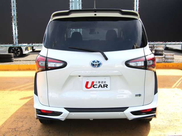 SIENTA HYBRID