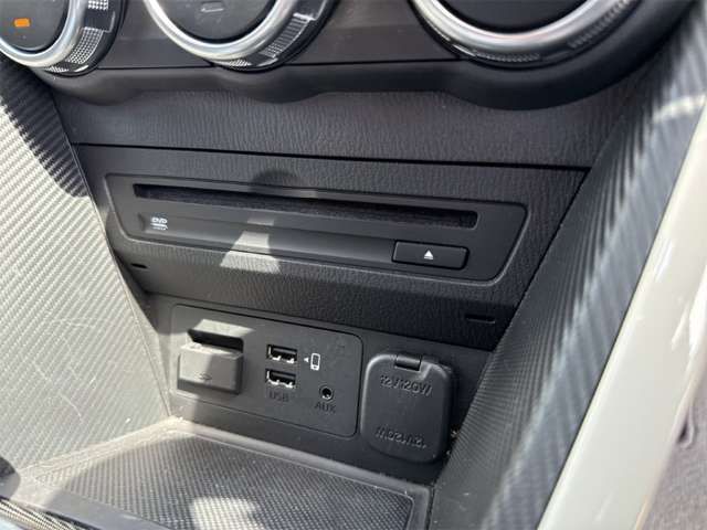 MAZDA2