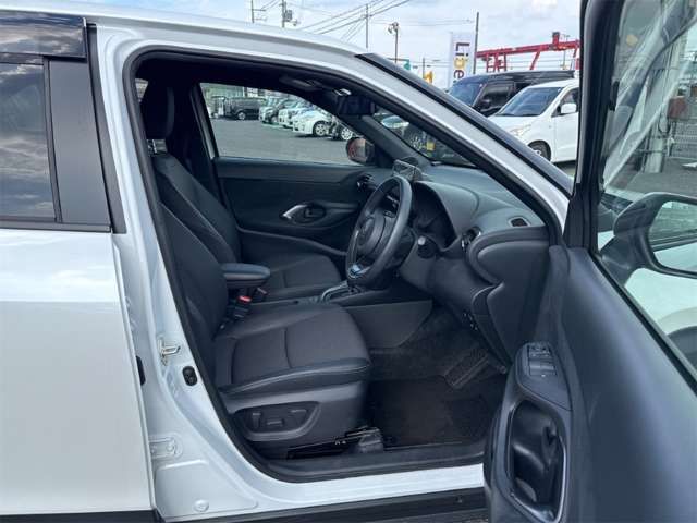 YARIS CROSS
