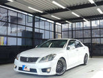 CROWN sedan