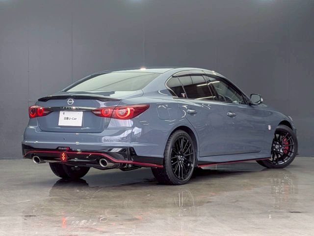 SKYLINE