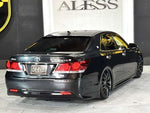 CROWN sedan hybrid