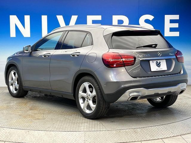 MERCEDES BENZ GLA class