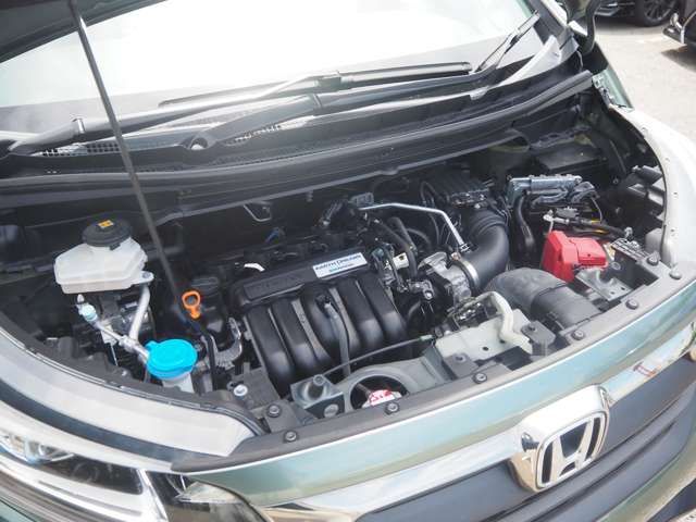 FREED HYBRID 4WD