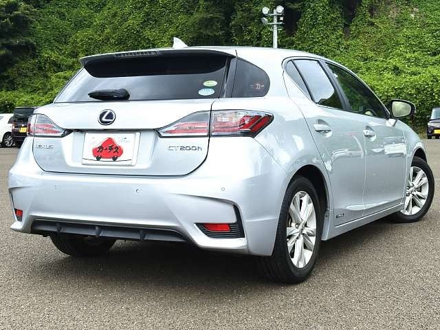 LEXUS CT200h