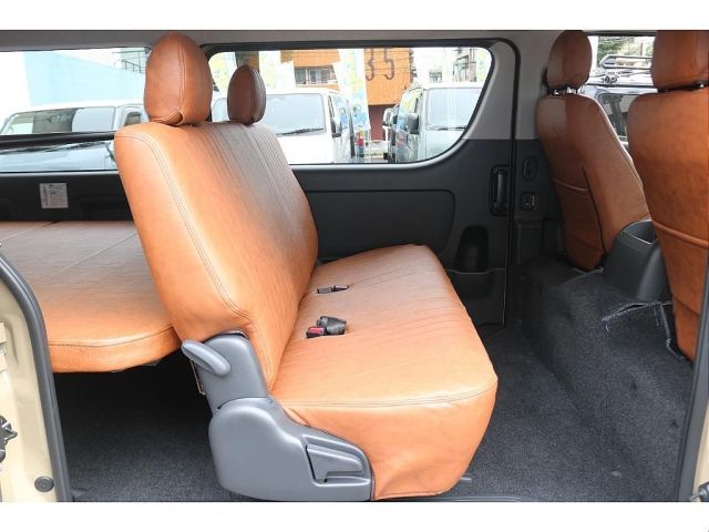 HIACE van 4WD