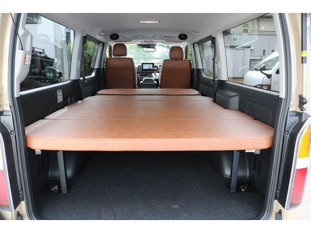 HIACE van 4WD