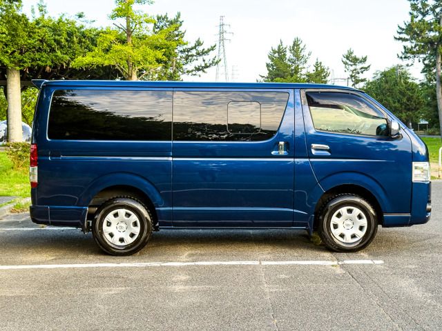 HIACE van 4WD